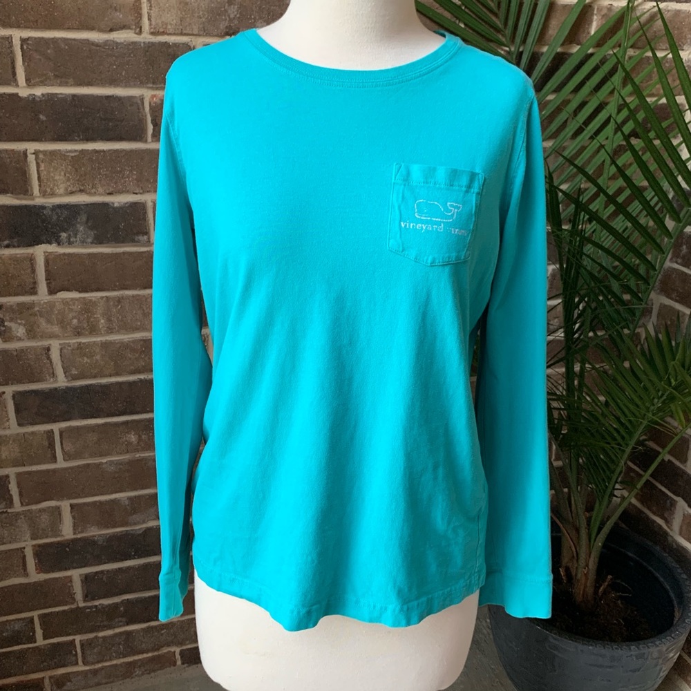 👻🎃 Vineyard vines long sleeve